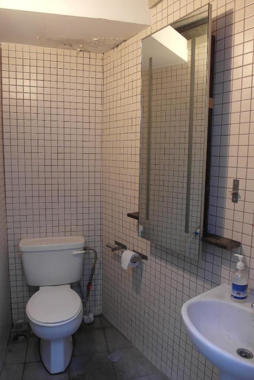 Number Eight Guesthouse Kuala Lumpur Pokoj fotografie